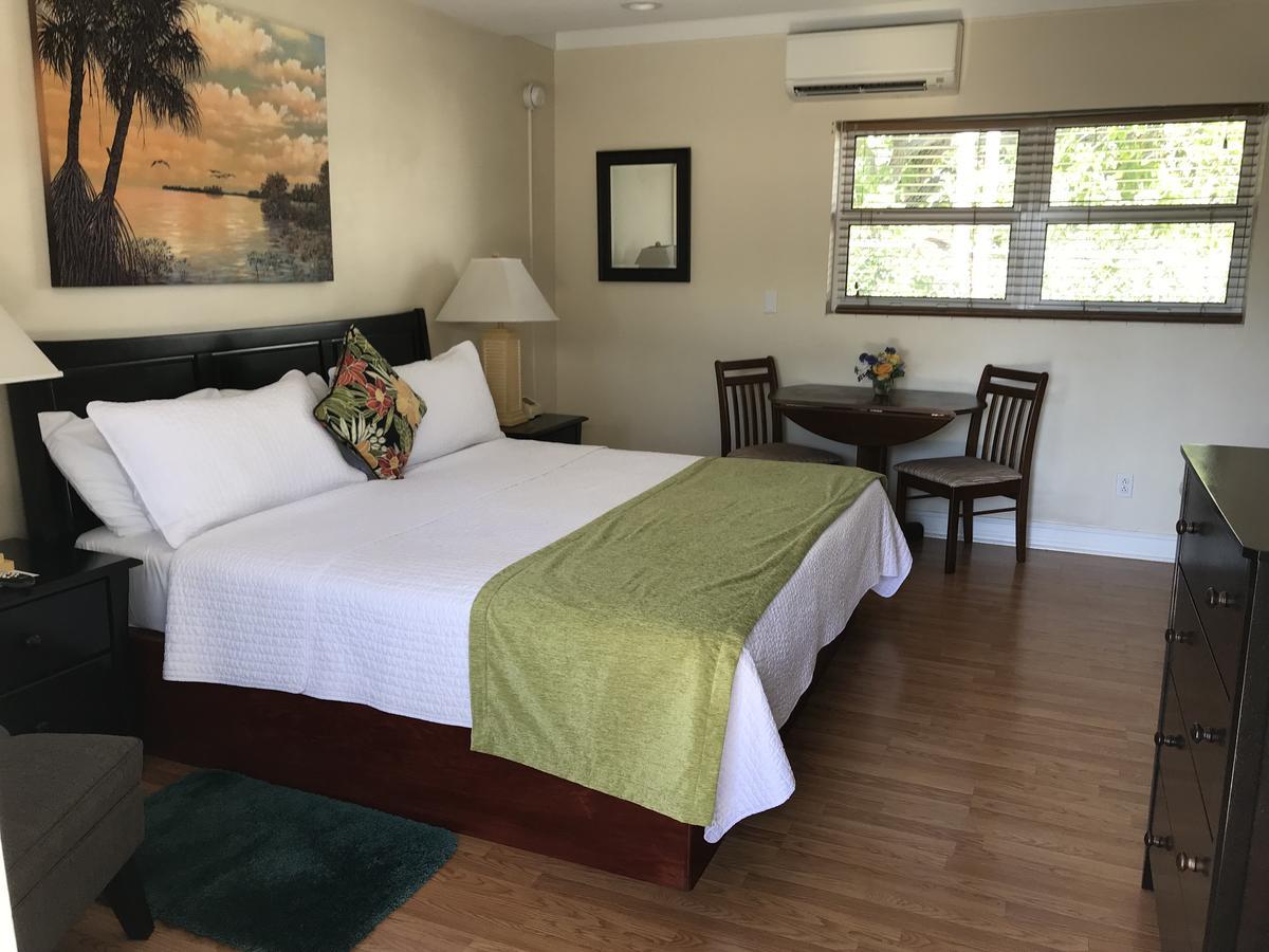 Harborside Motel & Marina Key West Exterior photo