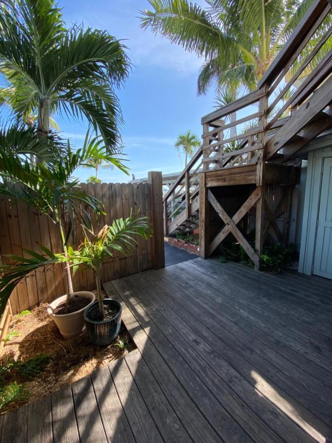 Harborside Motel & Marina Key West Exterior photo
